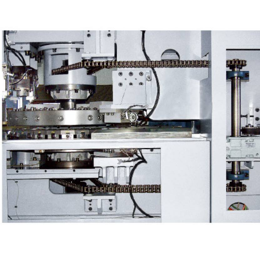 數(shù)控沖床(圖10)