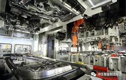 沖壓成型工藝特點及分類(圖2) 沖壓成型工藝特點及分類(圖2)